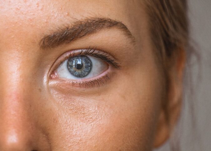 Avoir des yeux sains avec l’acide hyaluronique